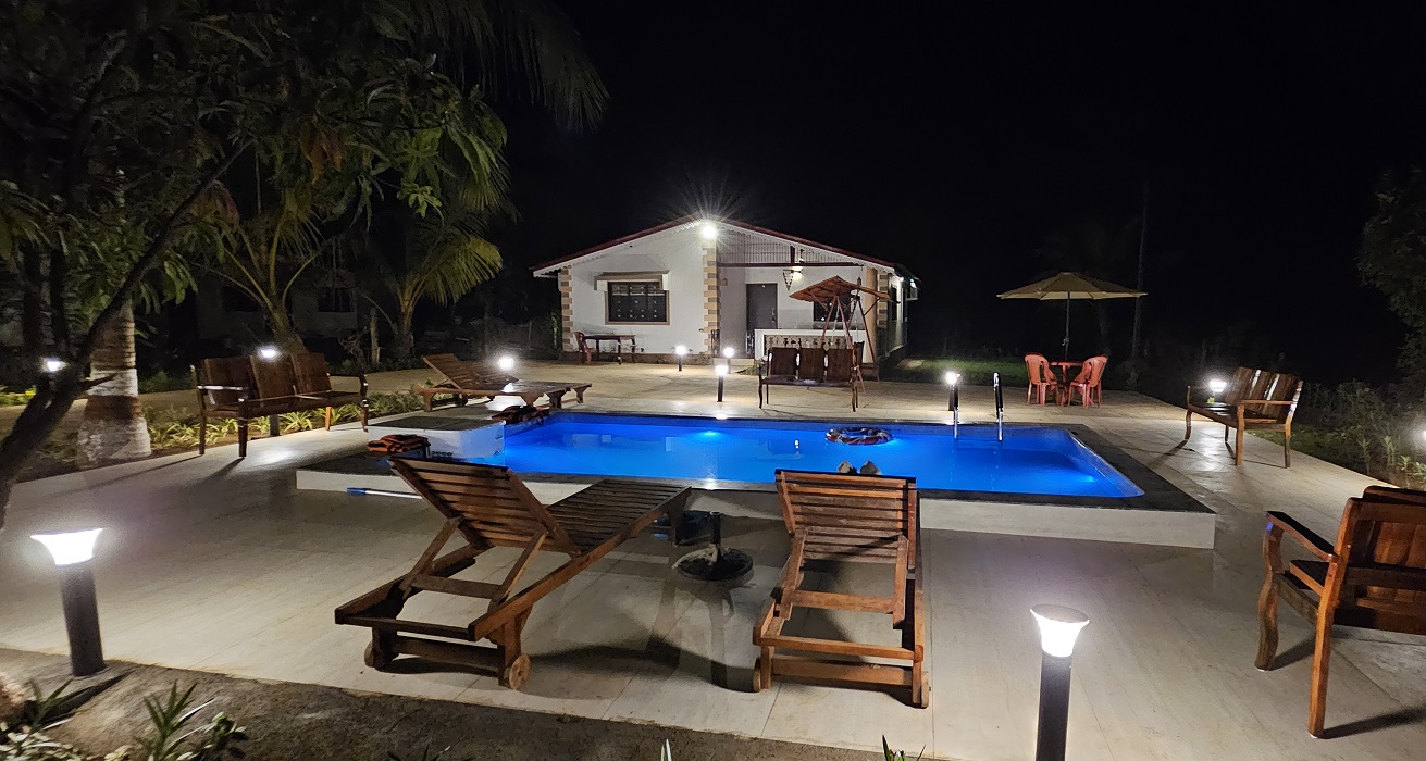 Swimming pool for each villa